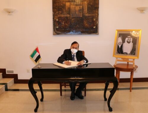 MINISTER OF FOREIGN AFFAIRS SIGNS THE BOOK OF CONDOLENCE